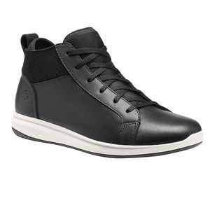 [SOLD] SUPERFEET Waterproof Leather Sneakers 8.5